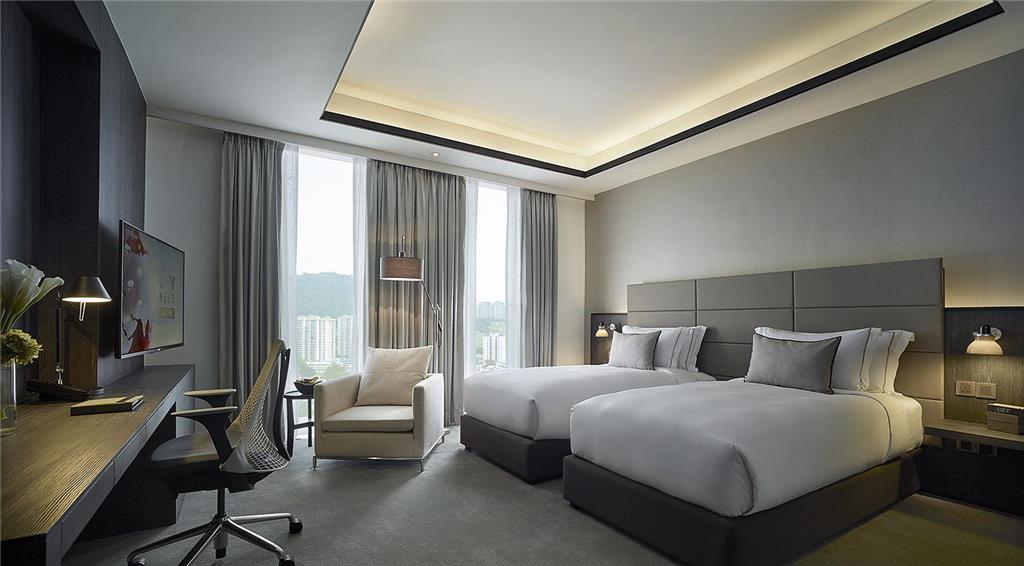 G Hotel Kelawai Tanjung Tokong Room photo